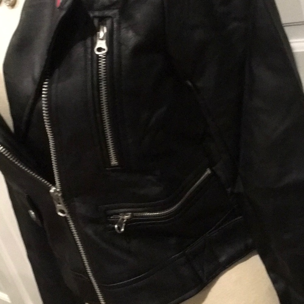 .Black Vegan Leather Moto Jacket - Picture 5 of 8